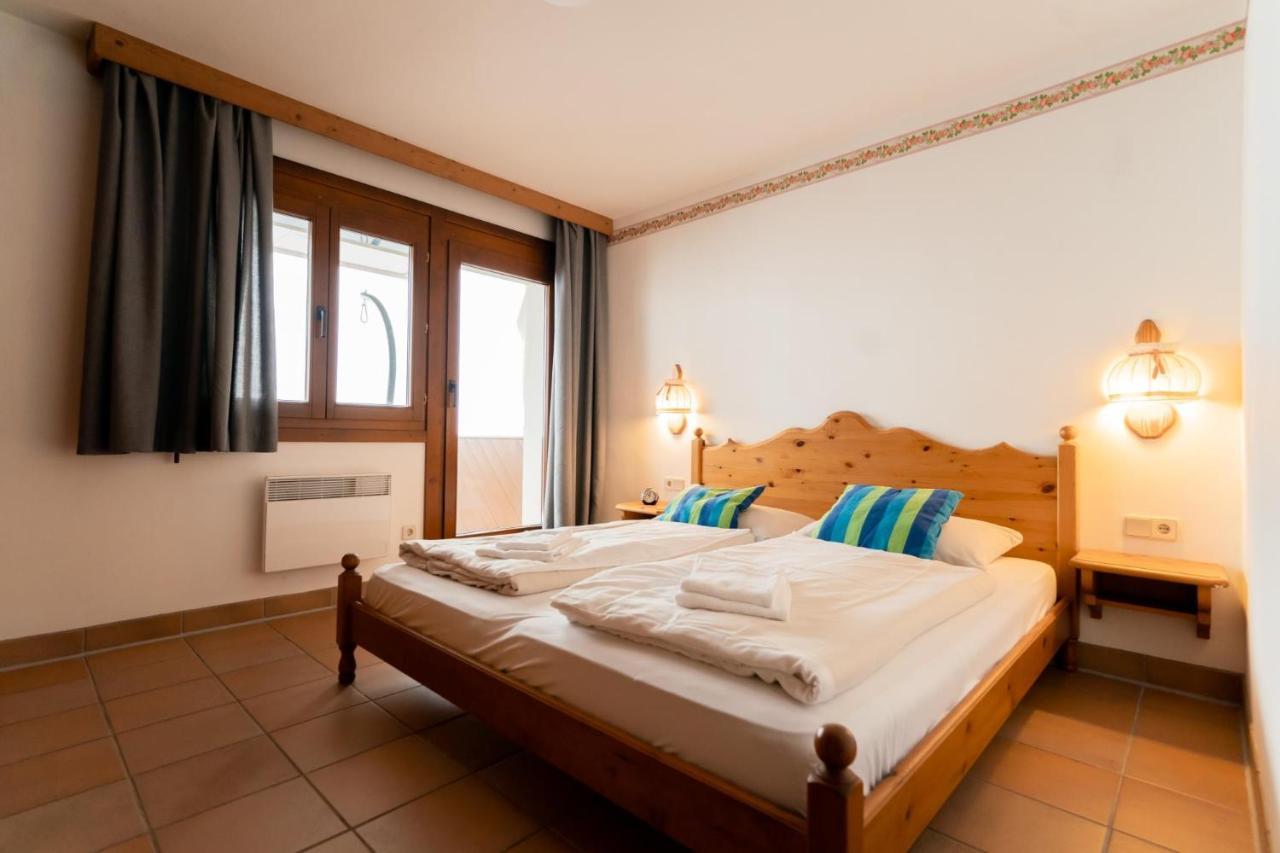 Apartment Weitblick - Almresort Gerlitzen Treffen Exterior photo