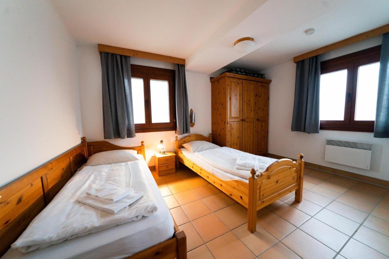 Apartment Weitblick - Almresort Gerlitzen Treffen Exterior photo